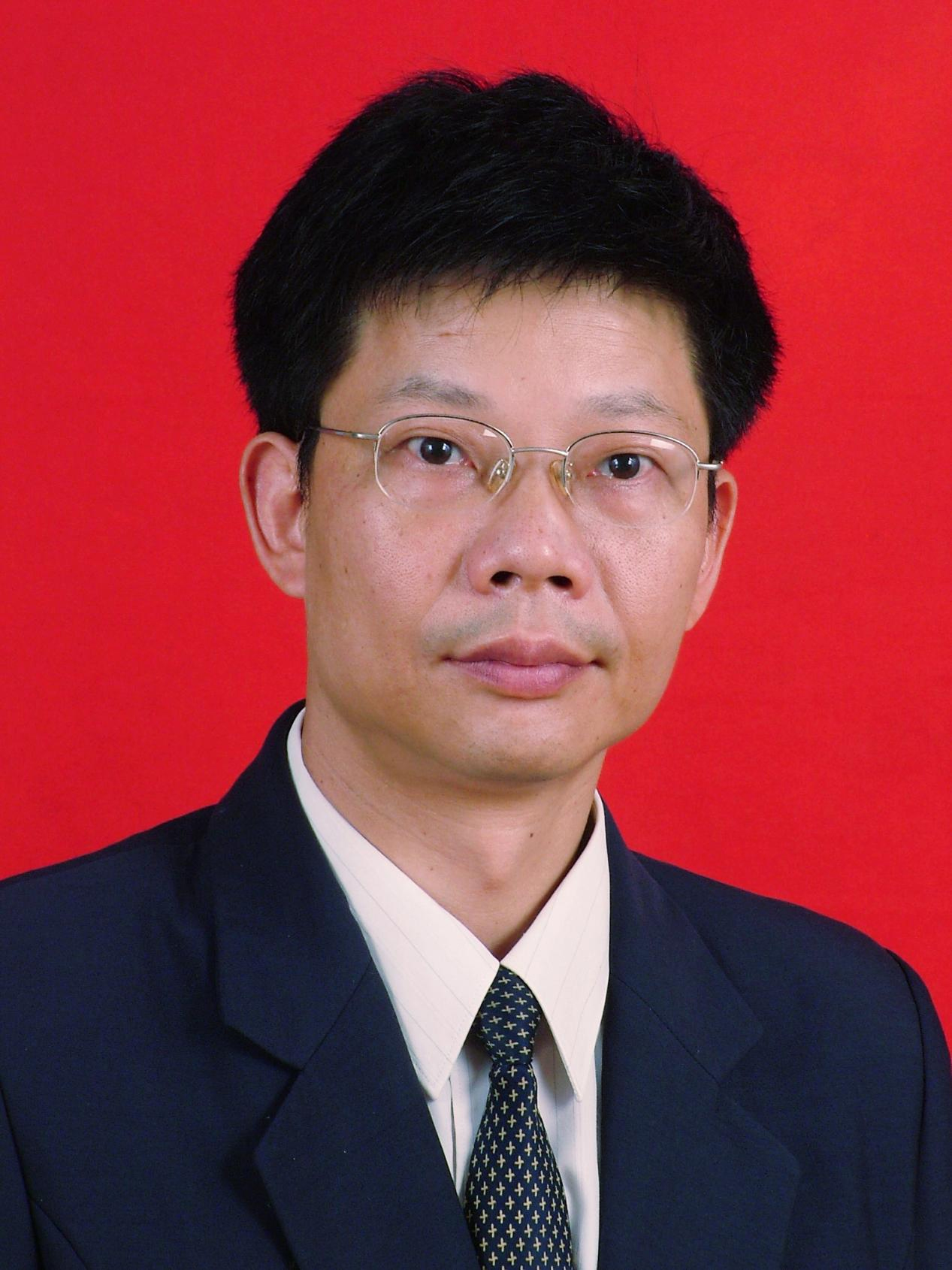 陈煌煌/儿科主任