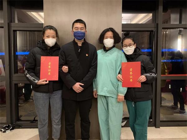 (éä¸½åµãæé¥è·å¾âåè¿æ&nbsp;åµâç§°å·åå½±çå¿µ)